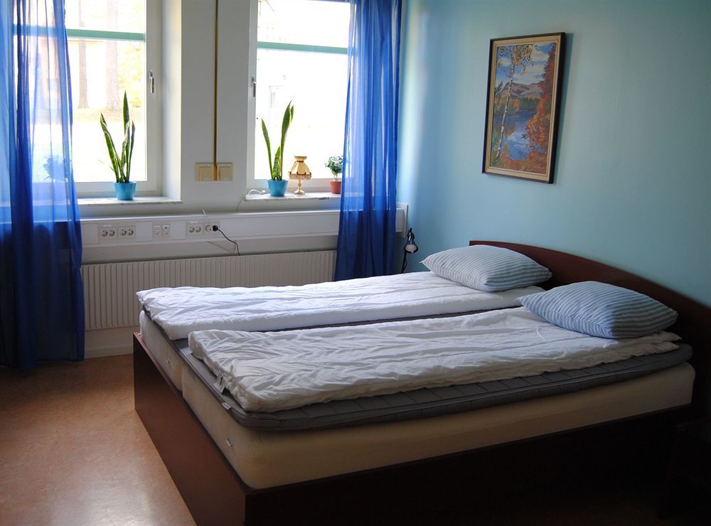Krongarden Vandrarhem Кристинехамн Екстериор снимка